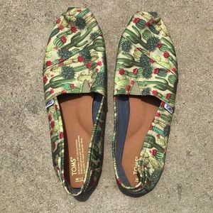Toms Cactus Print Canvas Shoes